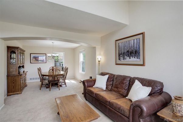 Chandelier, Dining room, Interior, Living room
