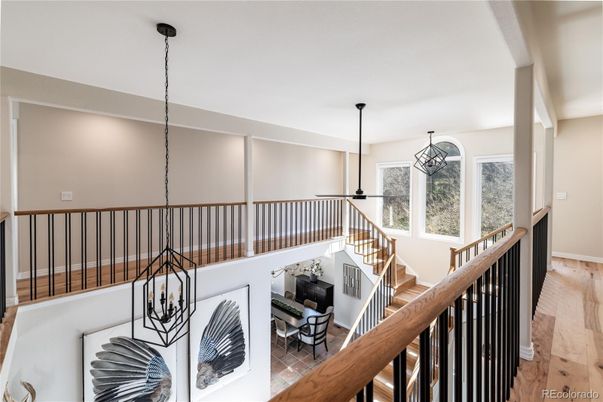 Interior, Pendant Lights, Wood Texture Flooring