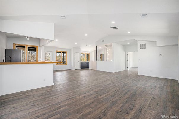 Empty room, Interior, Recessed Lighting, Wood Texture Flooring