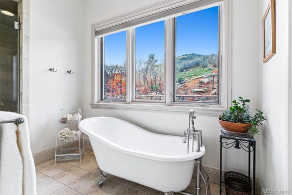 Bathroom, Free Standing Baths, Interior