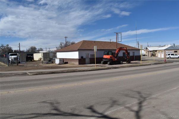 Detached Garage, Exterior