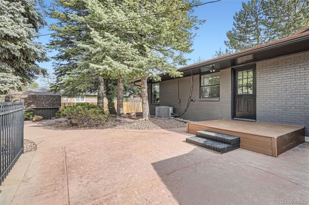Backyard, Exterior