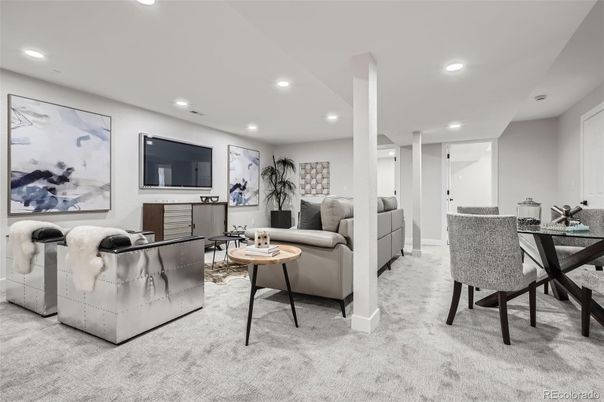 Dining room, Interior, Living room, Recessed Lighting