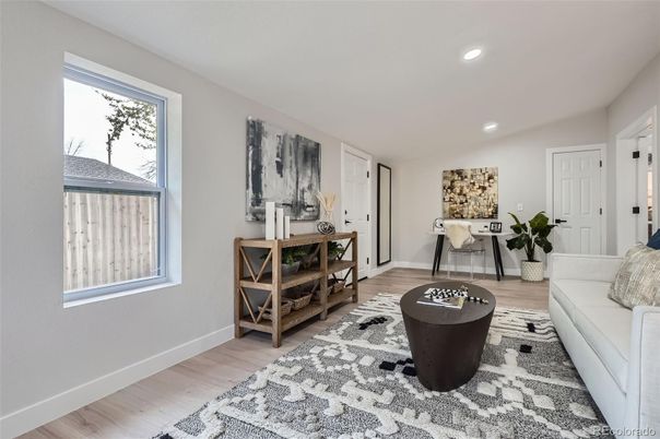 Home Office, Interior, Recessed Lighting, Wood Texture Flooring