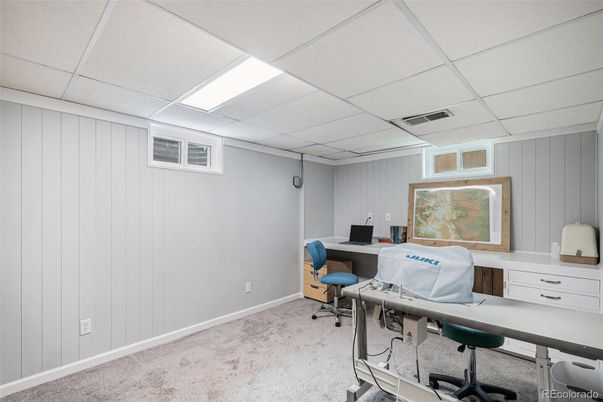Home Office, Interior