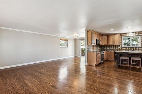 Dining room, Interior, Kitchen, Recessed Lighting, Wood Texture Flooring