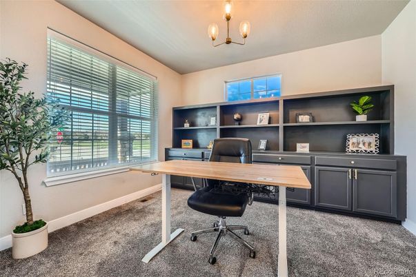 Home Office, Interior