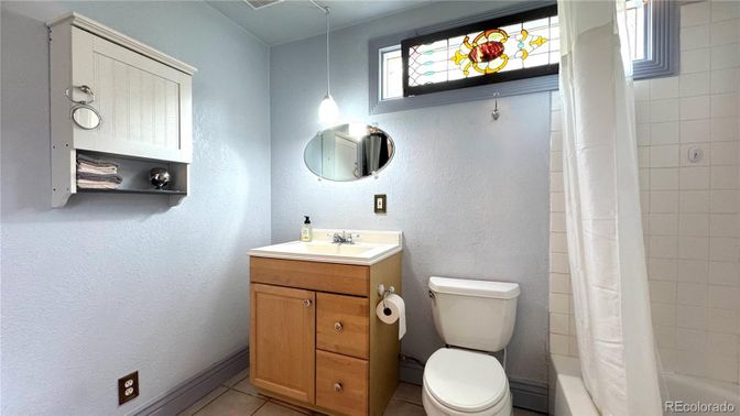 Bathroom, Interior, Pendant Lights