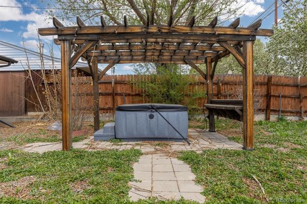 Exterior, Hot Tub