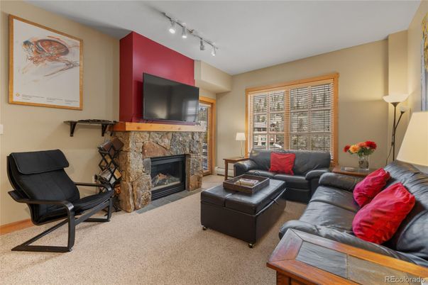 Fireplace, Interior, Living room