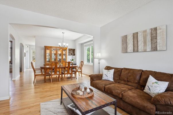 Chandelier, Dining room, Interior, Living room, Wood Texture Flooring