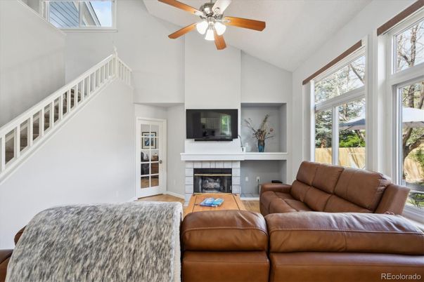 Fireplace, Interior, Living room