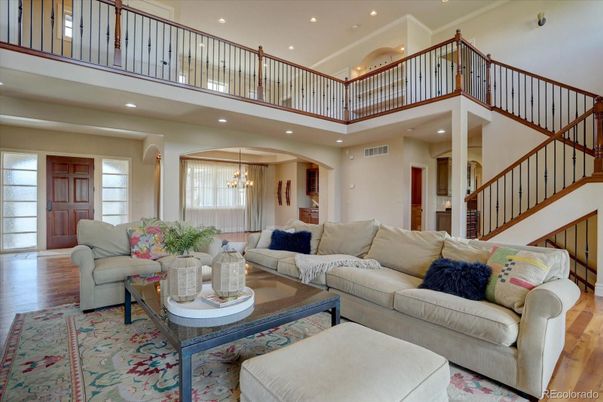Dining room, Interior, Living room, Pendant Lights, Recessed Lighting, Wood Texture Flooring