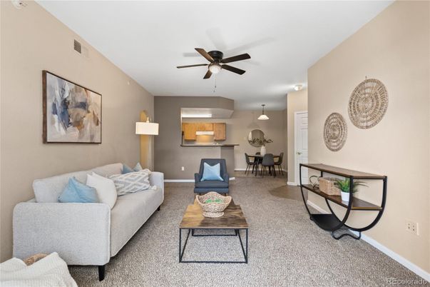 Dining room, Interior, Living room, Pendant Lights