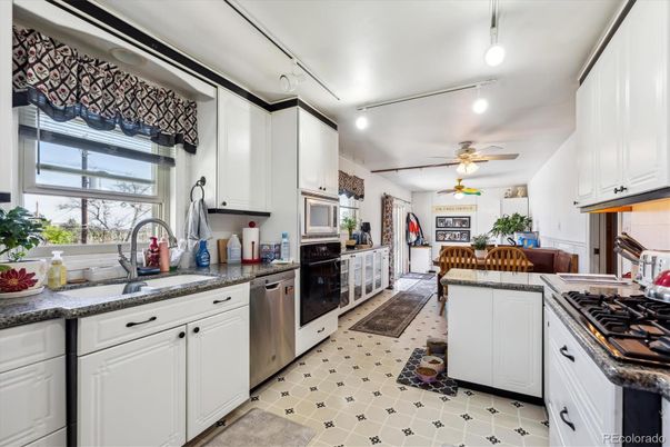Interior, Kitchen, Pendant Lights, Stainless Steel Appliances