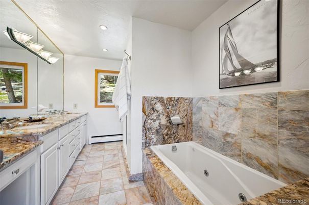 Bathroom, Dual Sink Vanities, Interior, Recessed Lighting