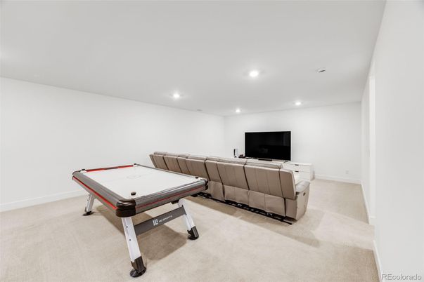 Billiard Table, Game Room, Interior, Recessed Lighting