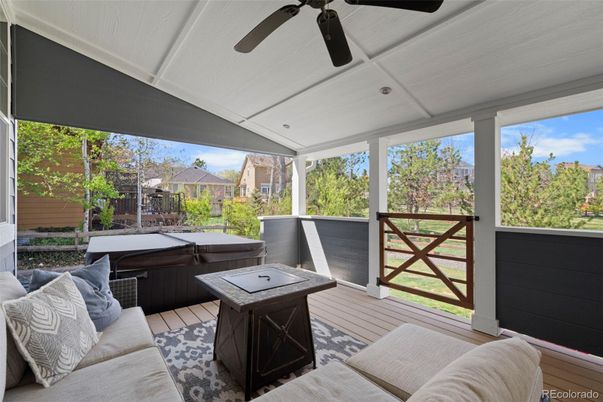 Hot Tub, Interior, Living room, Sun Room