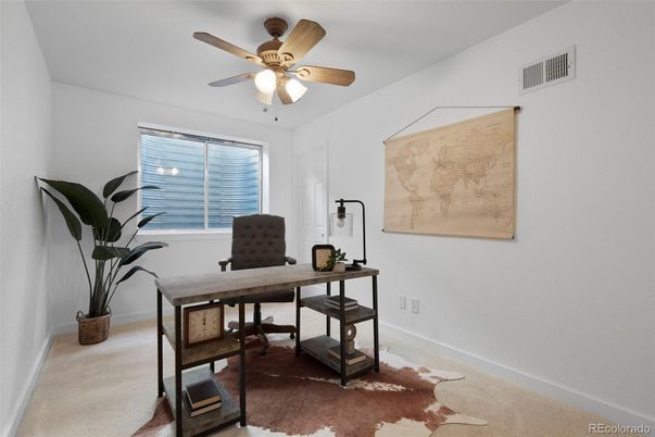 Home Office, Interior
