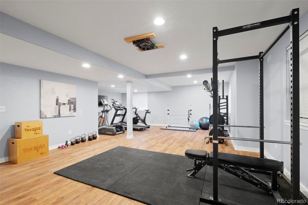 Fitness Equipment, Interior, Recessed Lighting, Wood Texture Flooring