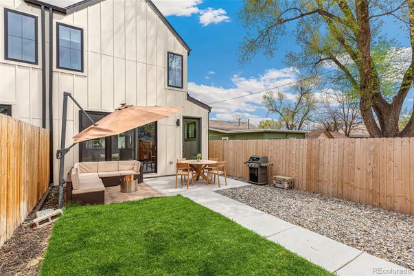 Backyard, Exterior