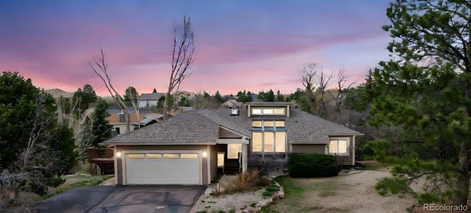 Attached, Exterior, Facade, Ranch