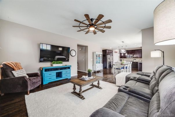 Interior, Kitchen, Living room, Pendant Lights, Wood Texture Flooring