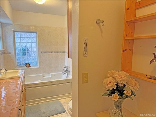 Bathroom, Interior, Tile Countertops