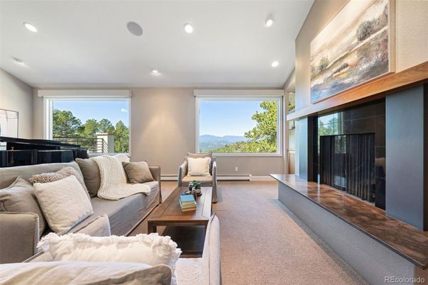 Fireplace, Interior, Living room, Piano, Recessed Lighting