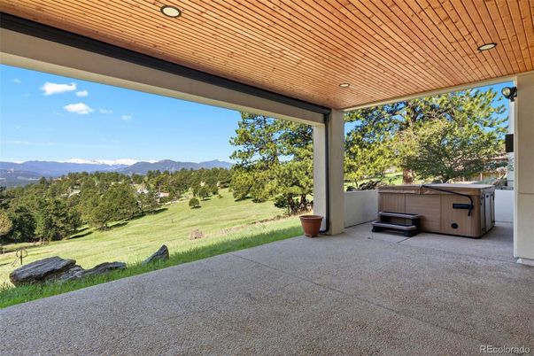 Exterior, Hot Tub