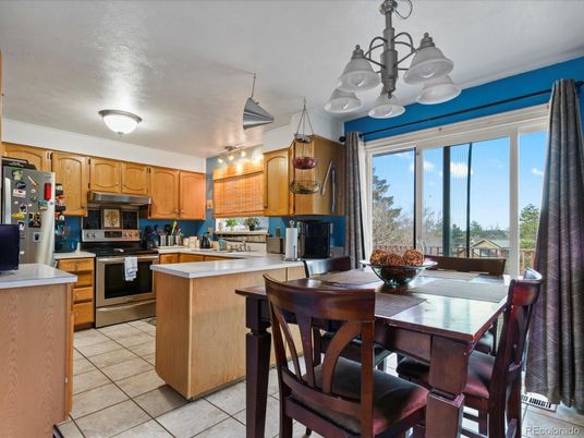 Dining room, Interior, Kitchen, Stainless Steel Appliances