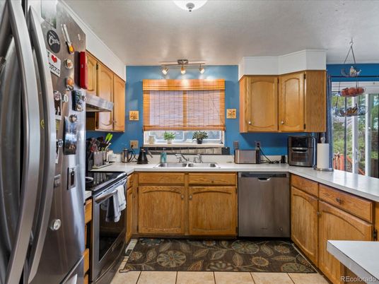 Dining room, Interior, Kitchen, Stainless Steel Appliances