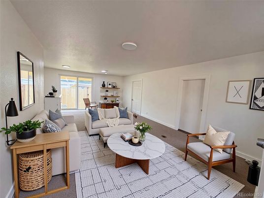 Dining room, Interior, Living room, Recessed Lighting