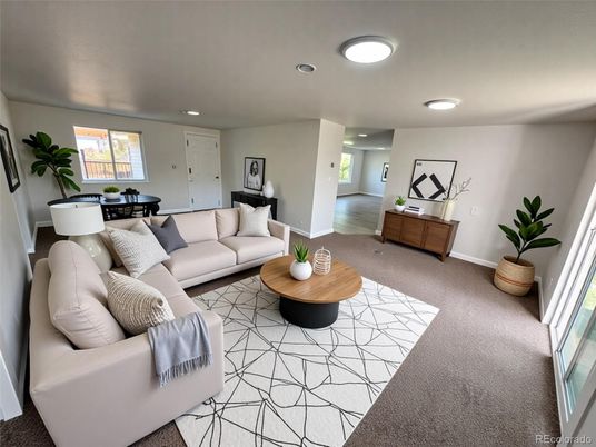 Dining room, Interior, Living room, Recessed Lighting