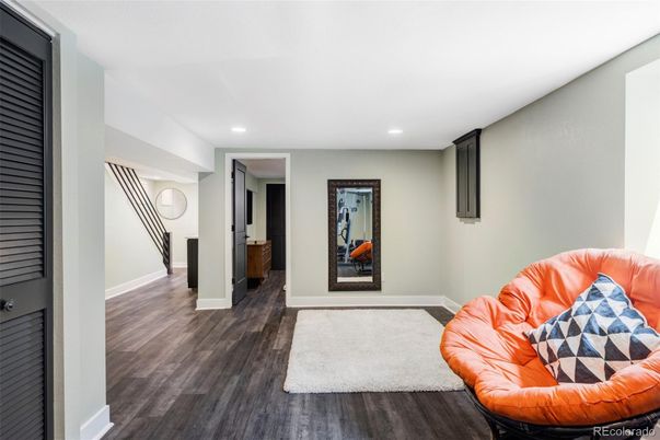 Interior, Recessed Lighting, Wood Texture Flooring