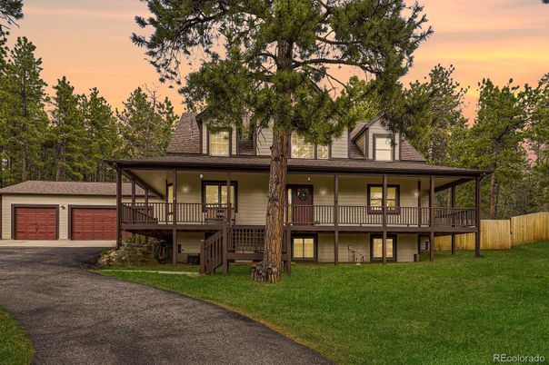 Backyard, Detached Garage, Exterior, Facade, Log Home