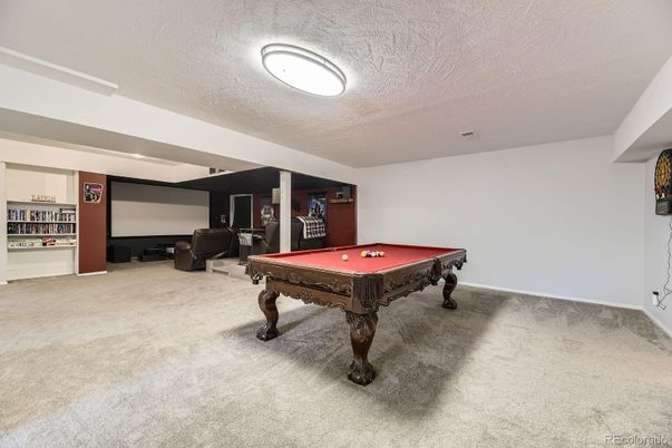 Billiard Table, Game Room, Interior