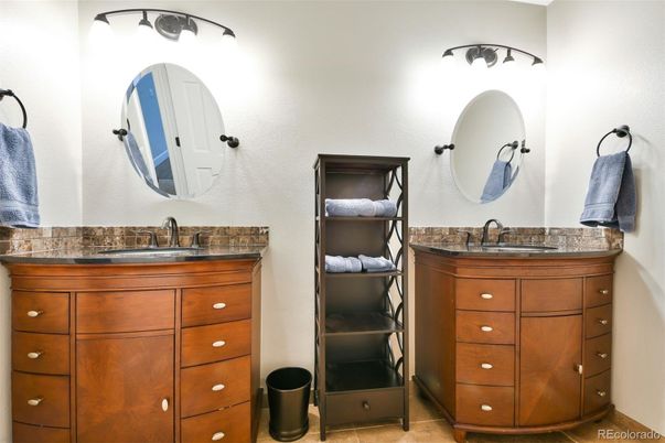 Bathroom, Dual Sink Vanities, Interior