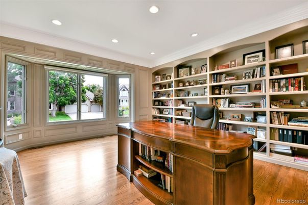 Home Office, Interior, Recessed Lighting, Wood Texture Flooring
