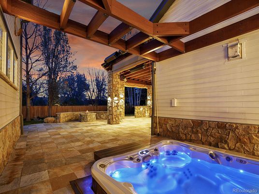 Exterior, Hot Tub
