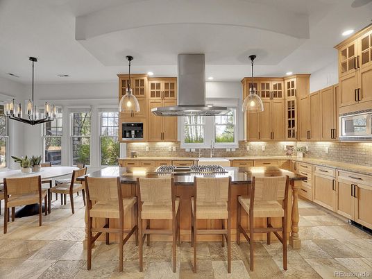 Dining room, Interior, Kitchen, Pendant Lights, Recessed Lighting, Stainless Steel Appliances