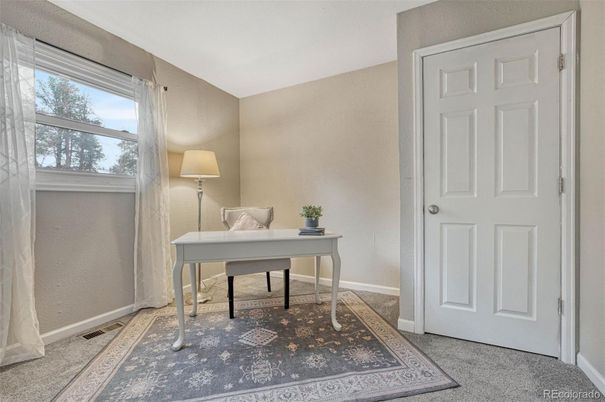Home Office, Interior