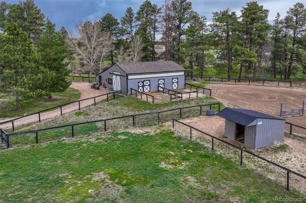 Backyard, Detached Garage, Exterior