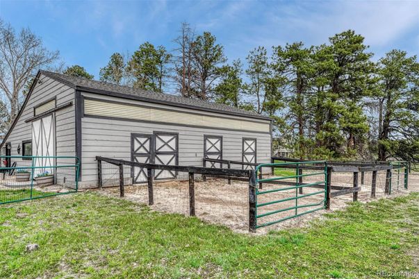 Backyard, Detached Garage, Exterior