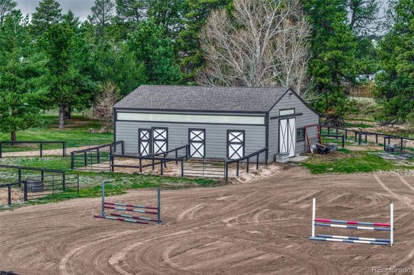 Backyard, Detached Garage, Exterior