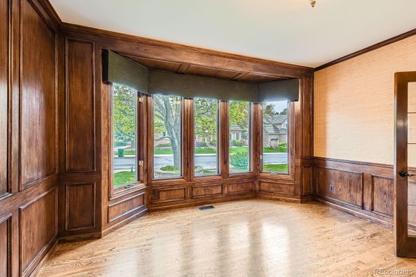 Empty room, Interior, Wood Texture Flooring, Wooden Walls