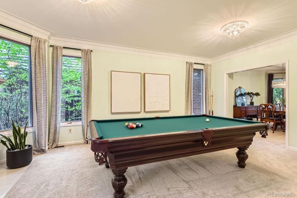 Billiard Table, Game Room, Interior