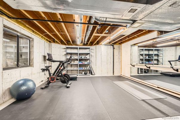 Fitness Equipment, Interior, Wooden Beams