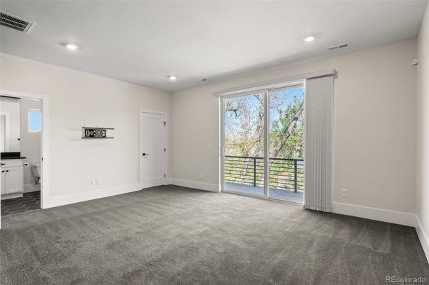 Bathroom, Empty room, Interior, Recessed Lighting
