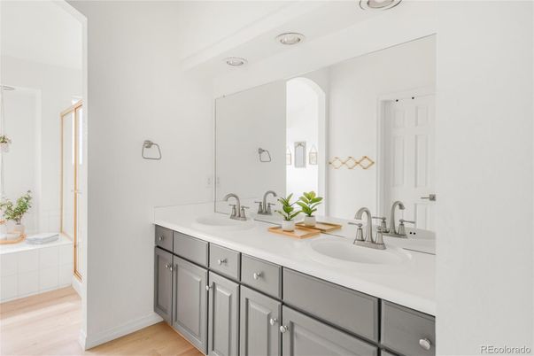Bathroom, Dual Sink Vanities, Interior, Wood Texture Flooring